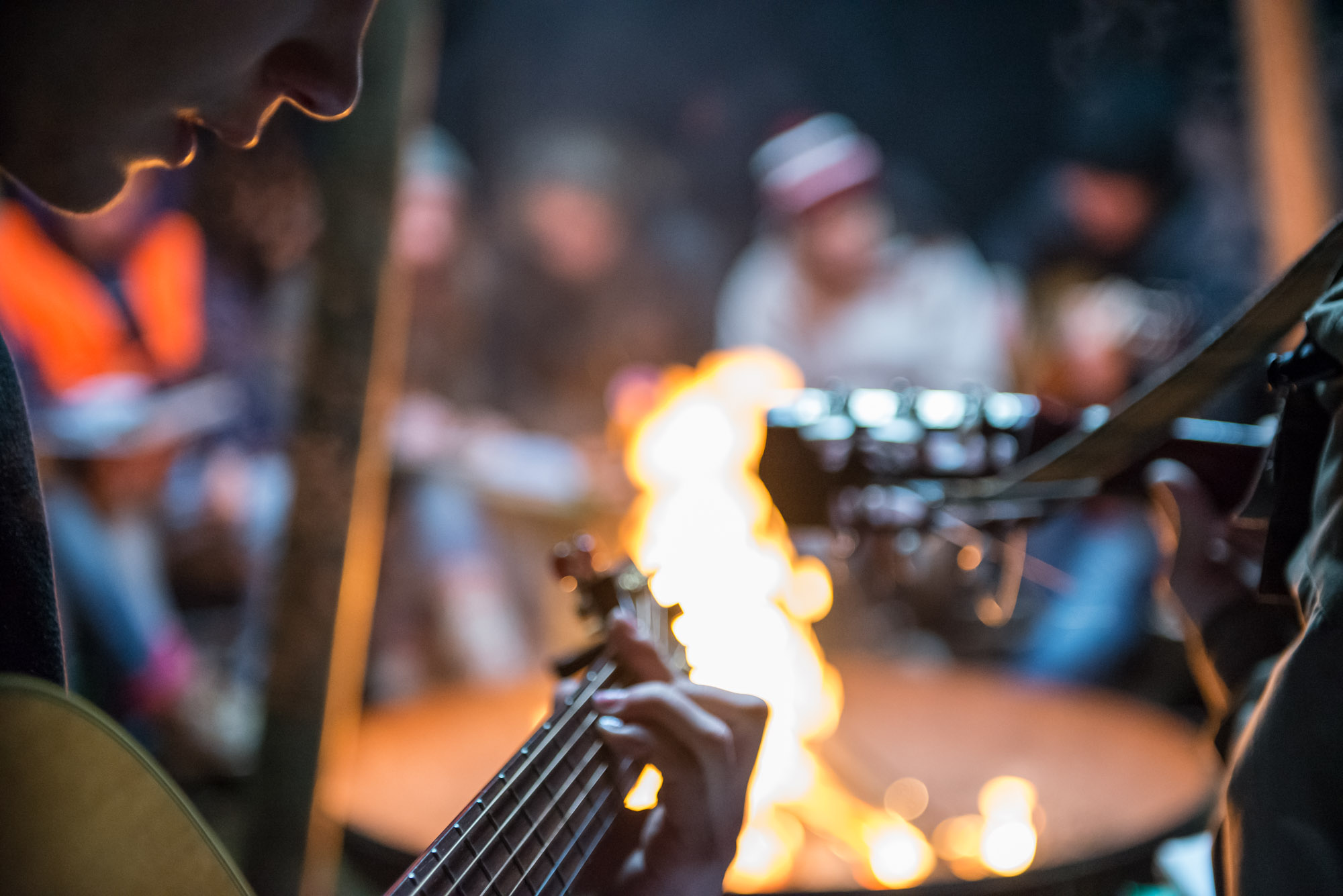 Lagerfeuer und Gitarre – DPSG Mettmann